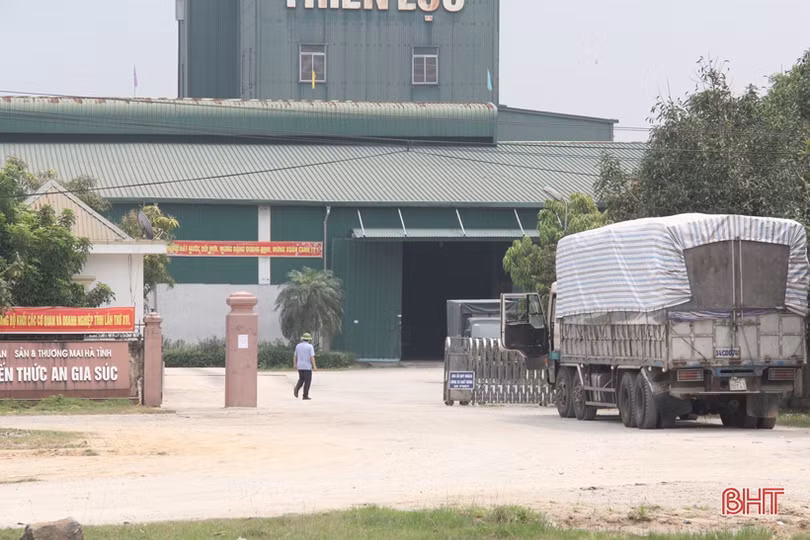 Người dân Hà Tĩnh nỗ lực duy trì lao động sản xuất 
