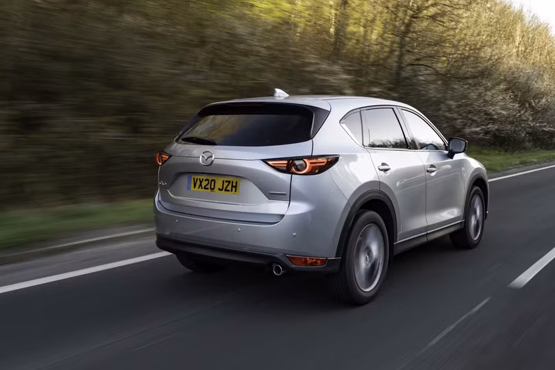 Mazda CX-5 2020 có giá từ 33.000 USD, bổ sung màu mới