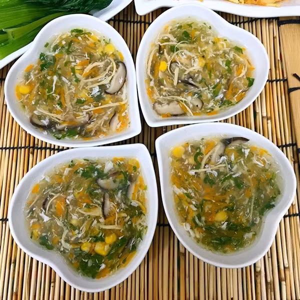 Súp gà ngô non bổ dưỡng dễ nấu cho bữa sáng