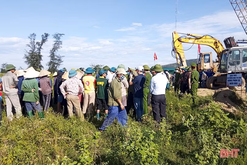 Đức Thọ bảo vệ thi công đường cao tốc Bắc - Nam