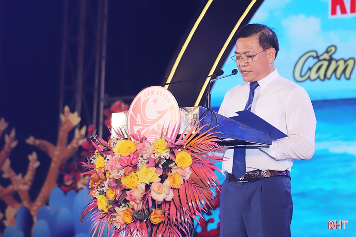 Đặc sắc đêm khai hội du lịch Cẩm Xuyên
