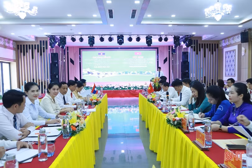 Hà Tĩnh - Bolikhămxay chia sẻ kinh nghiệm về công tác mặt trận