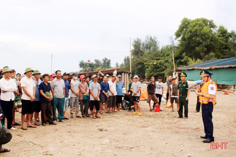Truyền thông chống khai thác IUU cho 250 ngư dân Cẩm Xuyên