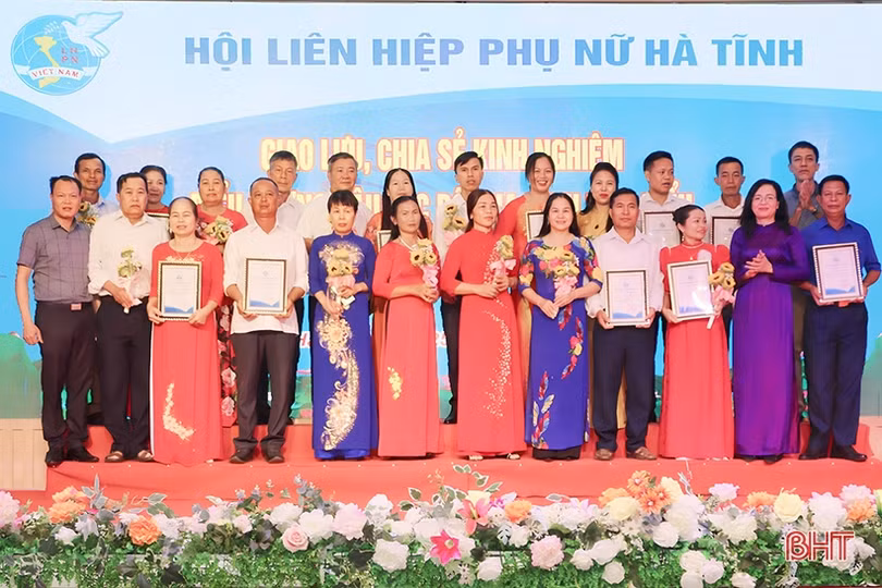 Hà Tĩnh biểu dương điển hình trong thực hiện mô hình “Gia đình 5 có - Nông thôn mới kiểu mẫu”