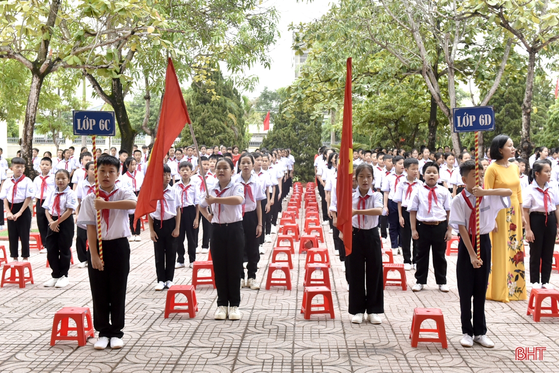 Các trường học ở Hà Tĩnh khai giảng năm học 2023 - 2024