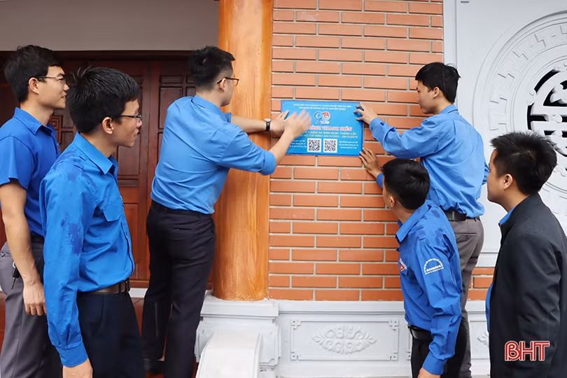Bàn giao công trình thanh niên tại Khu di tích cố Tổng Bí thư Hà Huy Tập