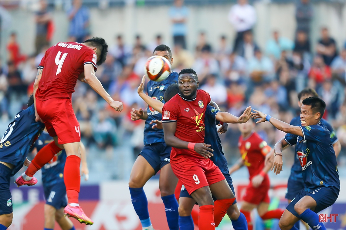 3 trận 9 điểm - điều gì làm nên những chiến thắng của Hồng Lĩnh Hà Tĩnh?