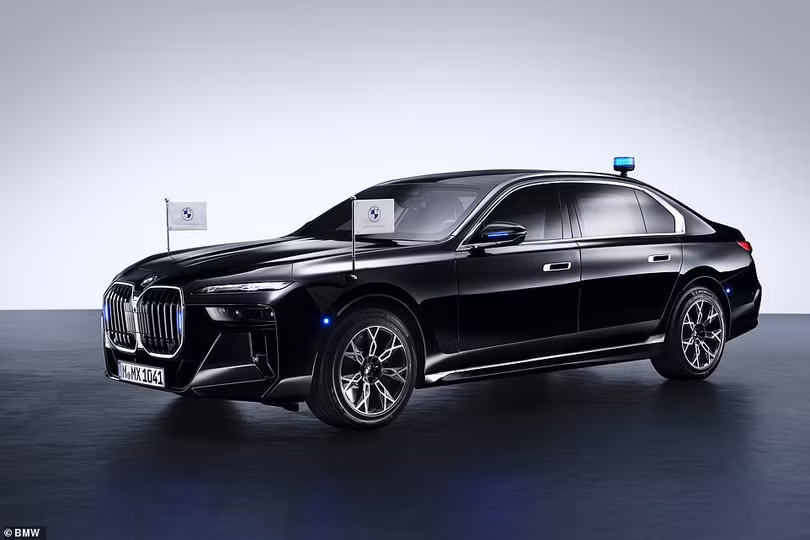 Mẫu xe điện bọc thép đầu tiên trên thế giới BMW i7 Protection