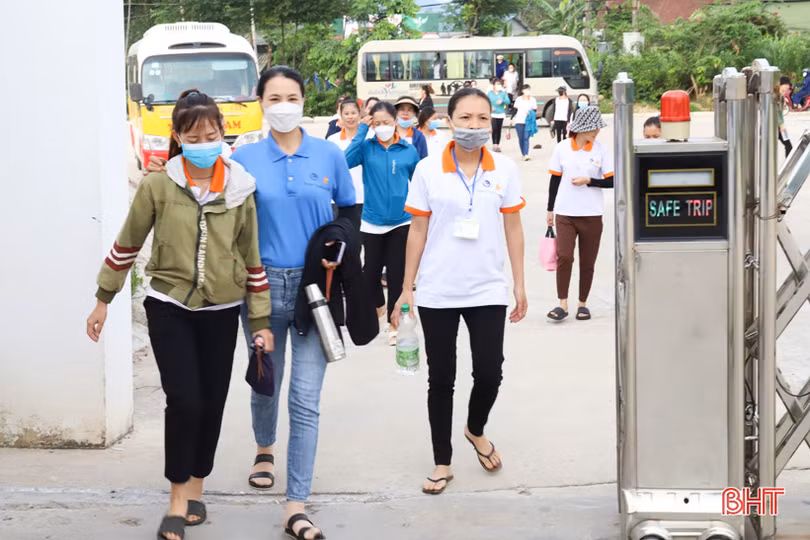 Công nhân Công ty May Thiên Thành FiveStar trở lại làm việc
