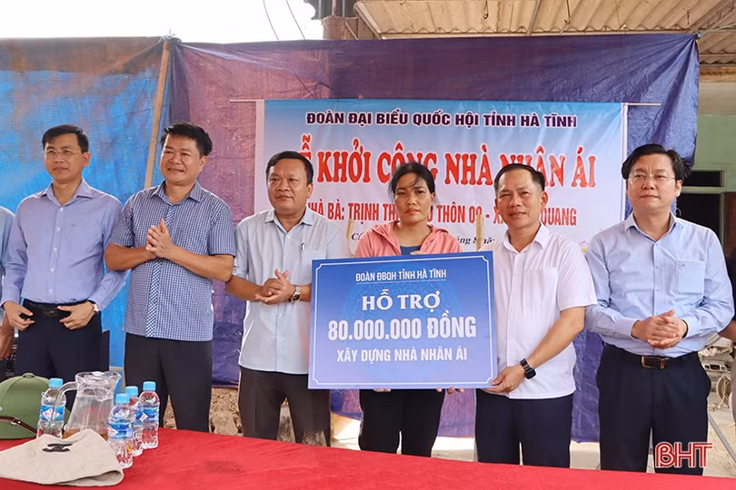 Đoàn ĐBQH Hà Tĩnh kết nối xây dựng 5 nhà nhân ái cho hộ nghèo