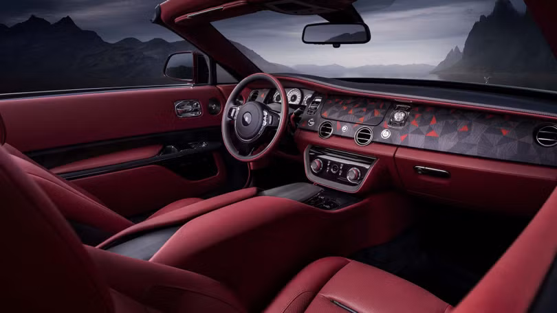 Rolls-Royce Droptail giới hạn 4 chiếc ra mắt, giá quy đổi hơn 585 tỷ đồng