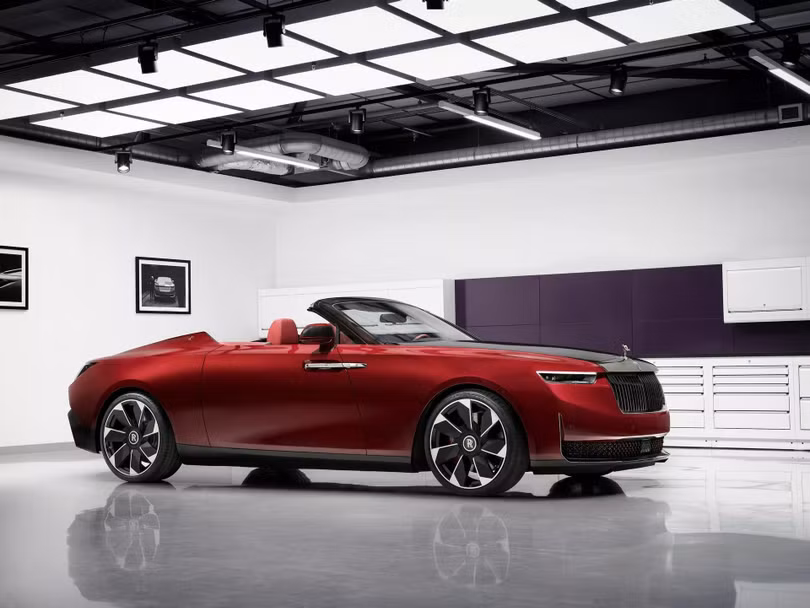 Rolls-Royce Droptail giới hạn 4 chiếc ra mắt, giá quy đổi hơn 585 tỷ đồng