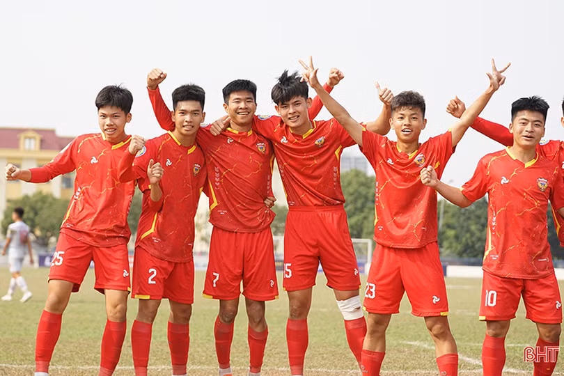 Bước phát triển ấn tượng của bóng đá trẻ Hà Tĩnh