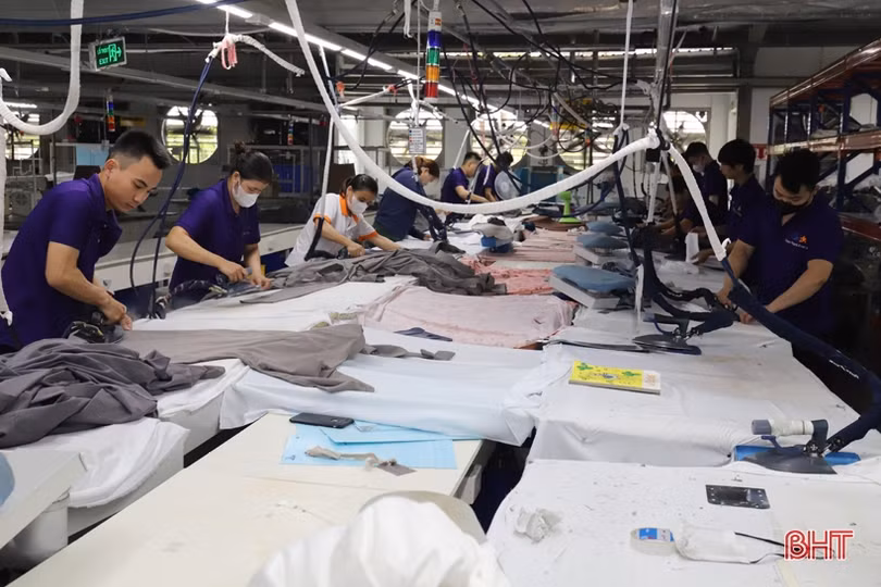 Công nhân Công ty May Thiên Thành FiveStar trở lại làm việc