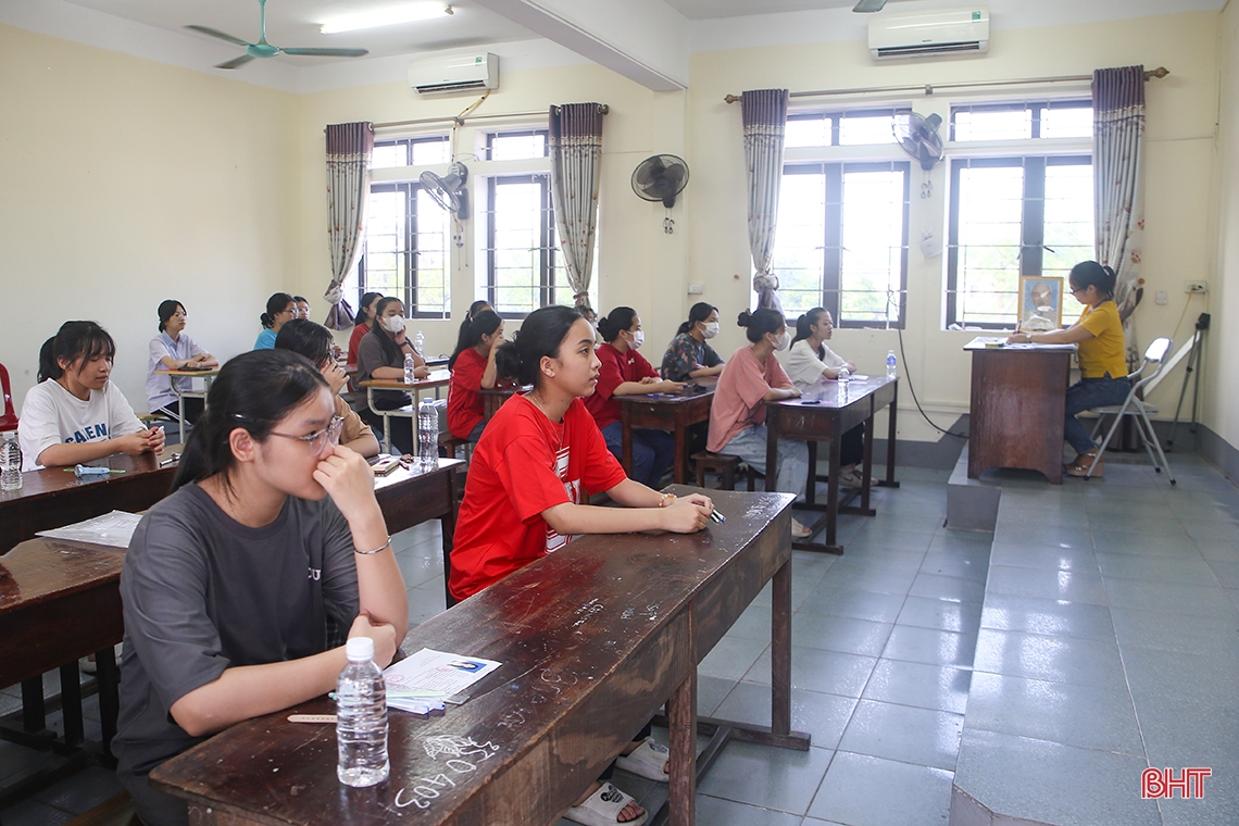 1.094 thí sinh kết thúc môn chuyên, Hà Tĩnh hoàn thành kỳ thi vào lớp 10 THPT