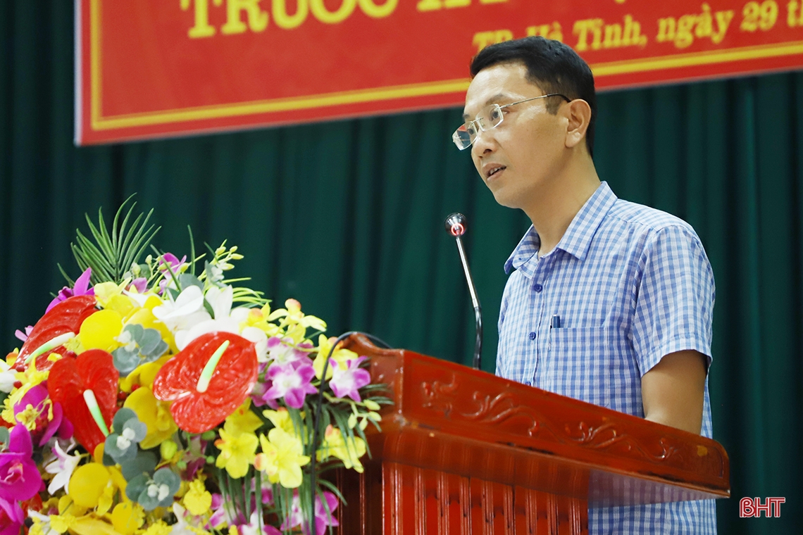 Cử tri TP Hà Tĩnh kiến nghị đến đại biểu Quốc hội nhiều vấn đề tác động đến đời sống người dân