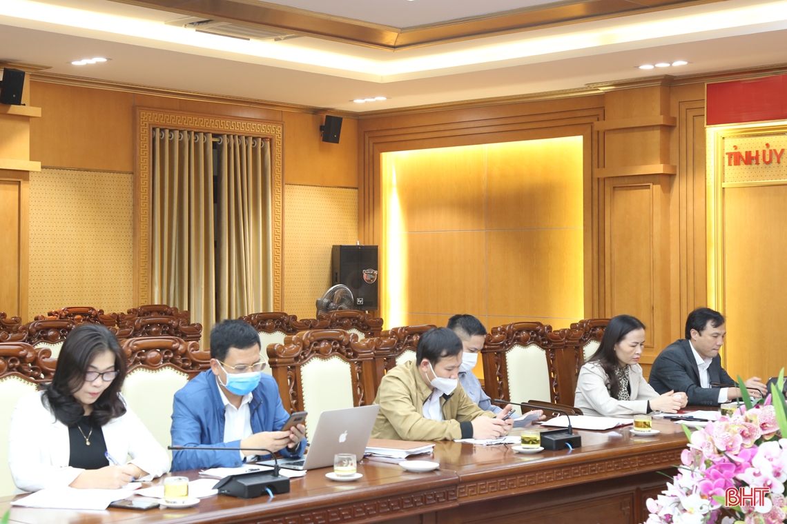 Tiếp tục đổi mới phương thức làm việc, phát huy trách nhiệm cán bộ, đảng viên nhằm nâng cao hiệu quả tham mưu, phục vụ