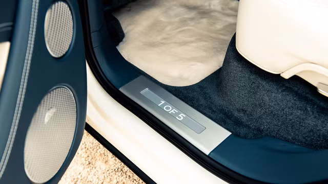Bentayga siêu đặc biệt “Hòn ngọc vịnh Ba Tư” cho đại gia Trung Đông