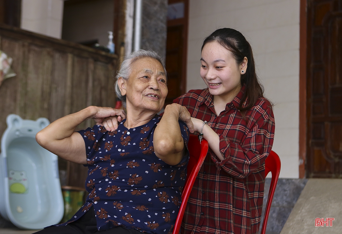 Mở cánh cửa cho học sinh nghèo học giỏi vào đại học - cần thêm sự cộng hưởng từ cộng đồng (Bài 1): Nữ sinh miền núi tự tin trên giảng đường học viện