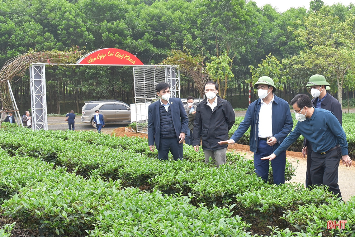Khơi nguồn lực, thi đua sôi nổi, sớm đưa 8 xã còn lại của Hương Khê về đích nông thôn mới