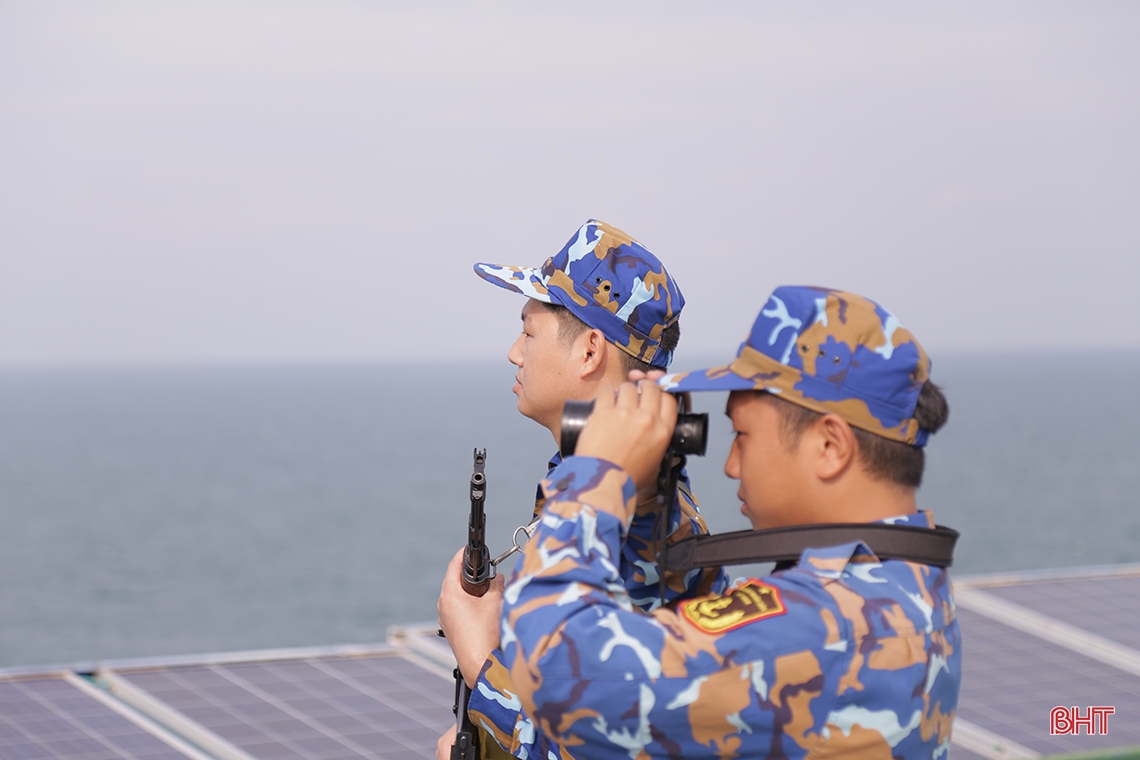 Đón xuân trên những “pháo đài thép” giữa biển trời Tổ quốc (bài 3): “Lính nhà giàn chẳng sợ bão giông”