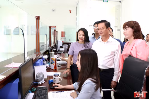Nâng cao hiệu quả chuyển đổi số, thực hiện Nghị quyết 57 trong ngành ngân hàng