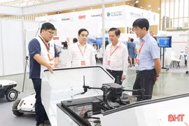 Sôi nổi các hoạt động hưởng ứng Ngày Chuyển đổi số quốc gia, Ngày Công dân số Việt Nam