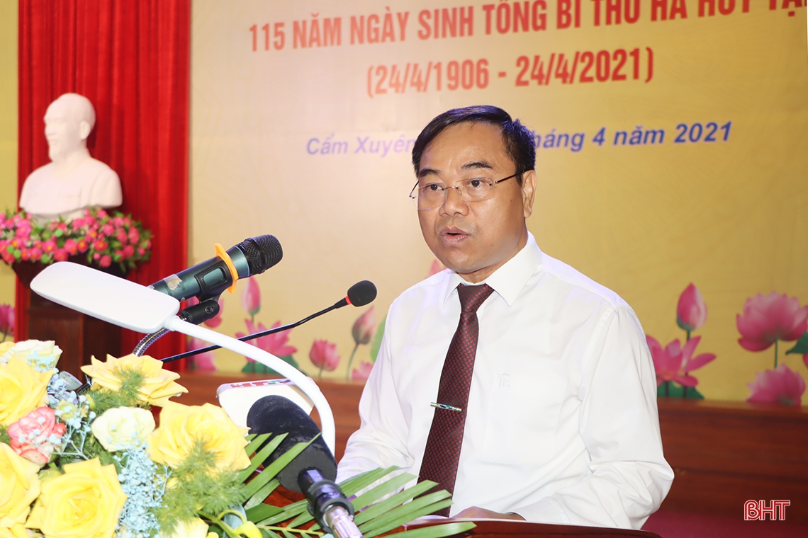 Noi gương Tổng Bí thư Hà Huy Tập, mỗi cán bộ, đảng viên phải luôn đặt mình vào hoàn cảnh người dân để xử lý công việc hiệu quả, kịp thời