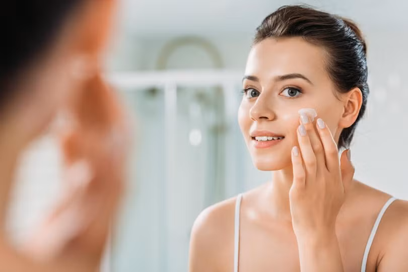 Cần duy trì thói quen chăm sóc da lành mạnh.