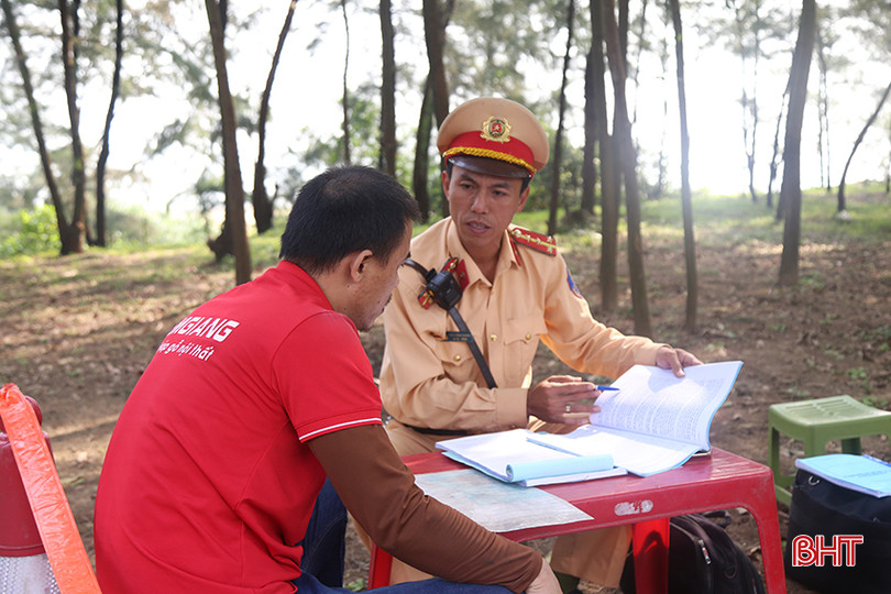 canh-sat-giao-thong-3.jpg
