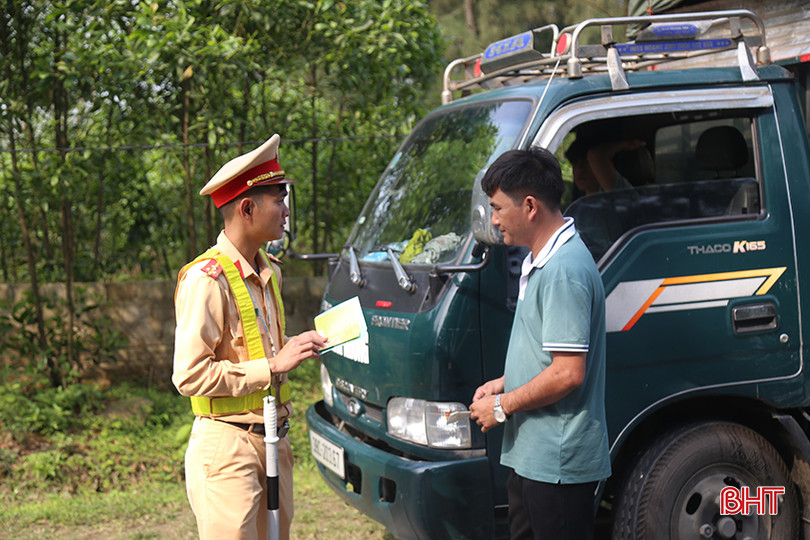 canh-sat-giao-thong-5.jpg