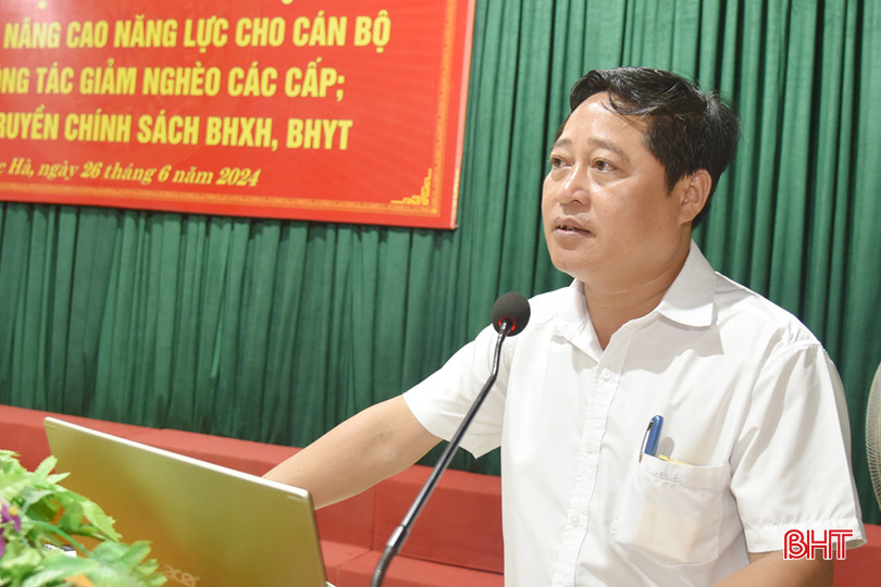 Trưởng phòng LĐ-TB&amp;XH huyện Lộc Hà Nguyễn Ngọc Thạch quán triệt nội dung, chương trình, mục đích, ý nghĩa của cuộc tập huấn.