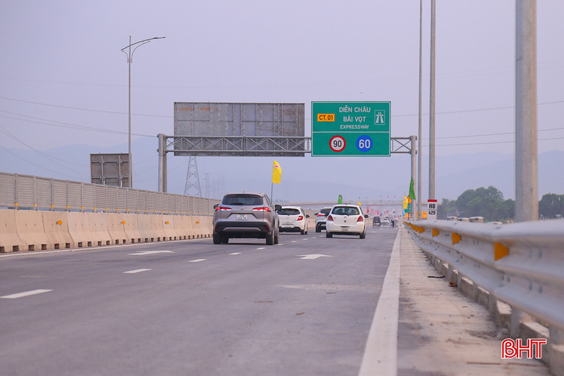 cao-toc-dien-chau-bao-vọt-01.jpg