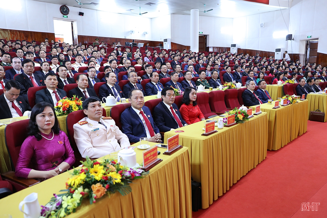 Toàn cảnh Đại hội Đảng bộ Hà Tĩnh lần thứ XIX, nhiệm kỳ 2020 - 2025