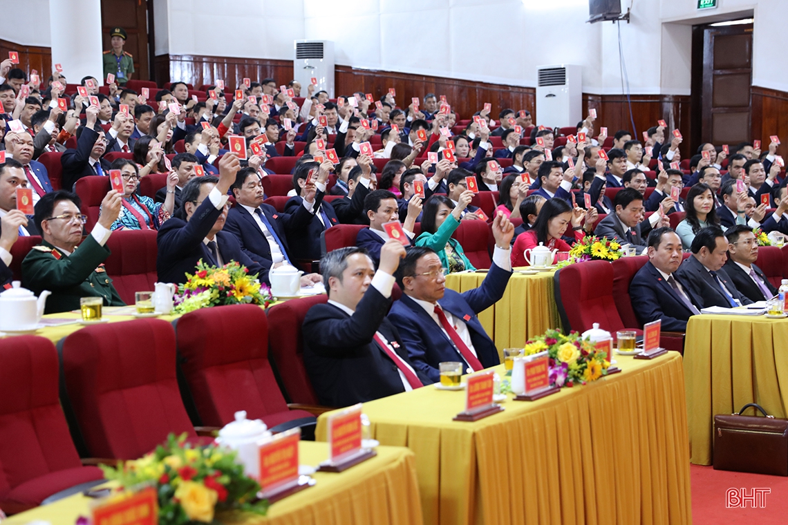 Toàn cảnh Đại hội Đảng bộ Hà Tĩnh lần thứ XIX, nhiệm kỳ 2020 - 2025