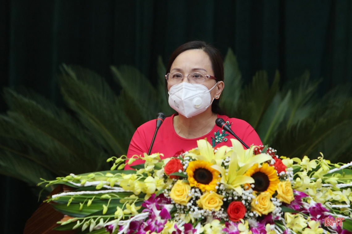 Quyết liệt thực hiện nhiệm vụ phát triển KT-XH nhưng không tách rời công tác phòng dịch Covid-19