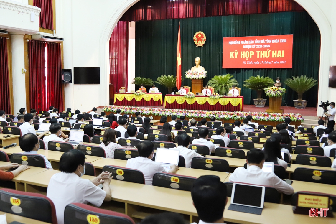 Quyết liệt thực hiện nhiệm vụ phát triển KT-XH nhưng không tách rời công tác phòng dịch Covid-19