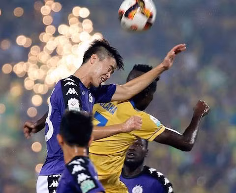 Samson lập cú đúp, Hà Nội vô địch V.League sớm 5 vòng đấu