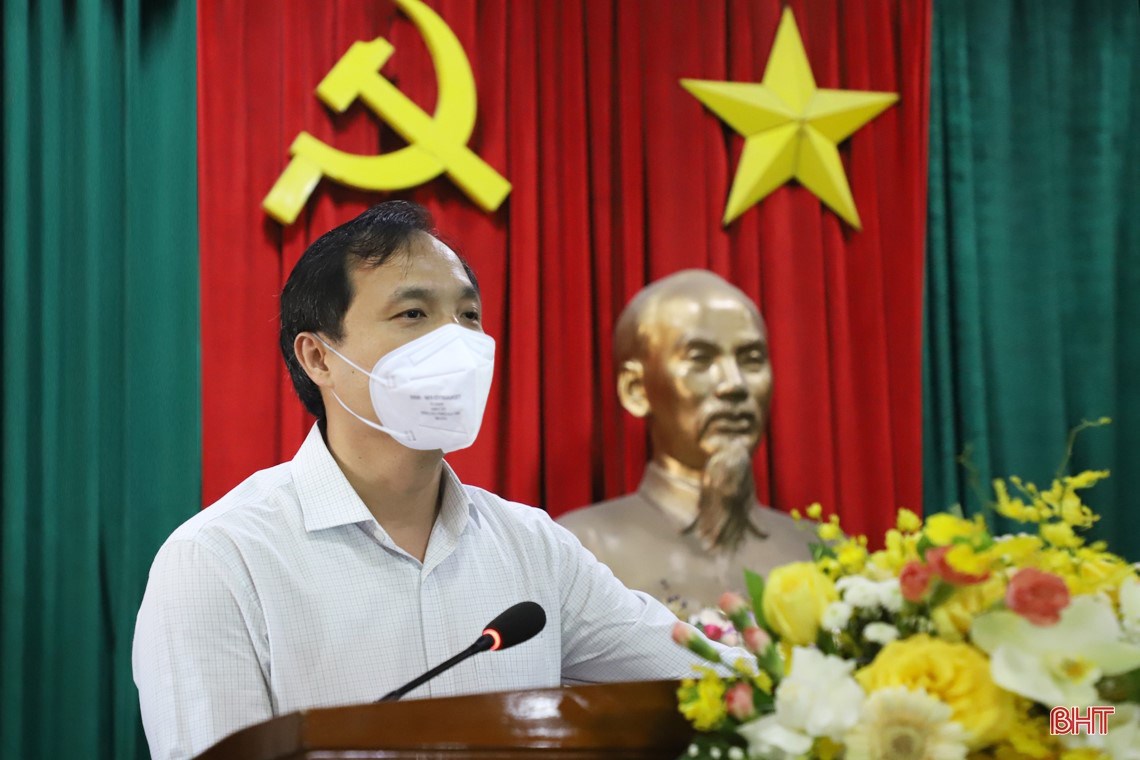 Hiệp hội Doanh nghiệp Hà Tĩnh phát động ủng hộ Quỹ Hỗ trợ học sinh đạt điểm cao, hoàn cảnh đặc biệt khó khăn vào đại học”