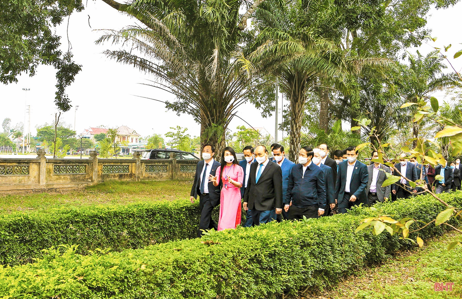190 năm tươi thắm dải Lam Hồng