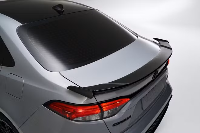 Toyota Corolla 2021 ra mắt bản đặc biệt - hầm hố và thể thao hơn