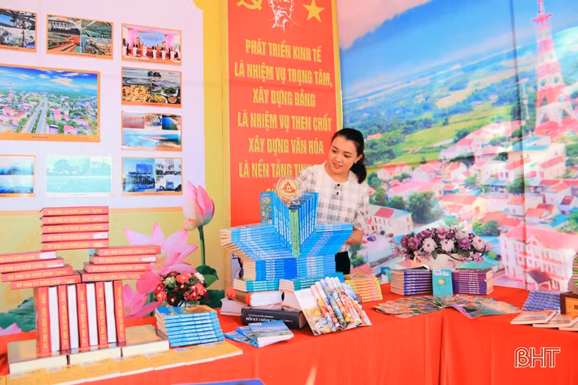 Trưng bày sản phẩm nông nghiệp tiêu biểu chào mừng Đại hội Đảng bộ TX Kỳ Anh 