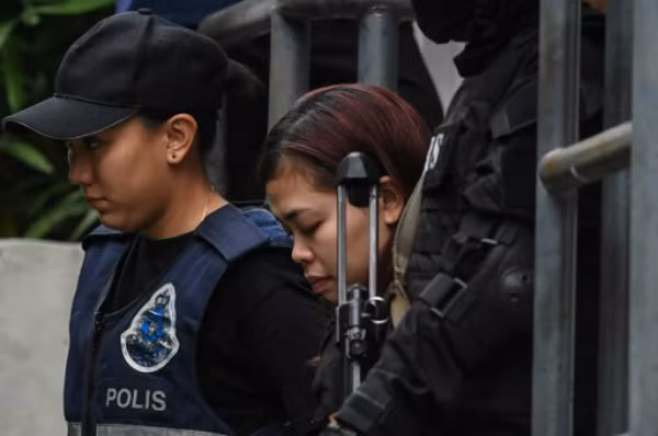 doan thi huong bi buoc toi muu sat doi mat voi an tu hinh