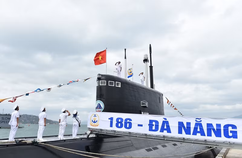 thu tuong du le thuong co 2 tau ngam kilo