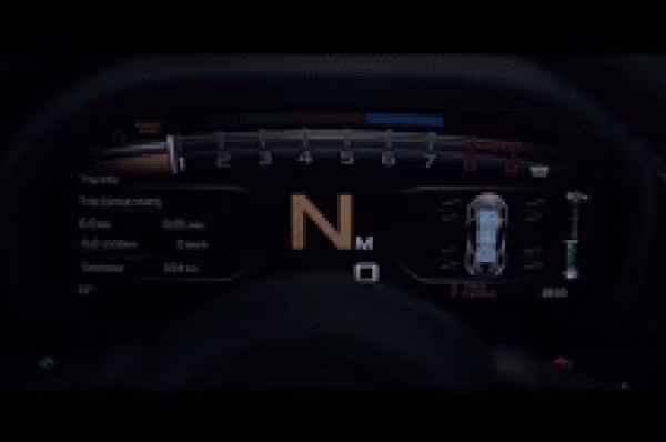 sieu xe mclaren 720s tiep tuc lo dien voi cua va bang dong ho doc dao