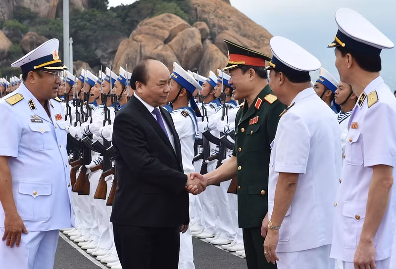 thu tuong du le thuong co 2 tau ngam kilo