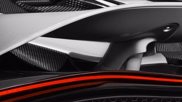 sieu xe mclaren 720s tiep tuc lo dien voi cua va bang dong ho doc dao