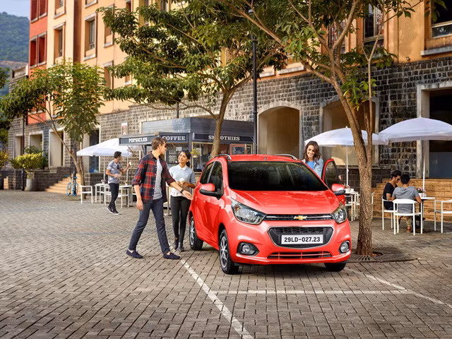 chevrolet spark 2018 chinh thuc ra mat viet nam gia tu 299 trieu dong