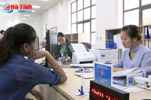 tiep nhan 321 thu tuc ve y te tai trung tam hanh chinh cong ha tinh