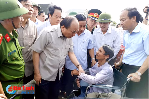 thu tuong kiem tra khac phuc hau qua bao so 10 tai ha tinh